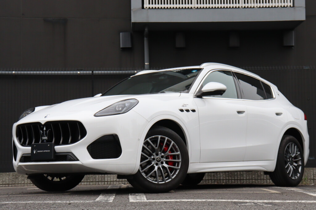 Maserati Grecale GT 右H　1596