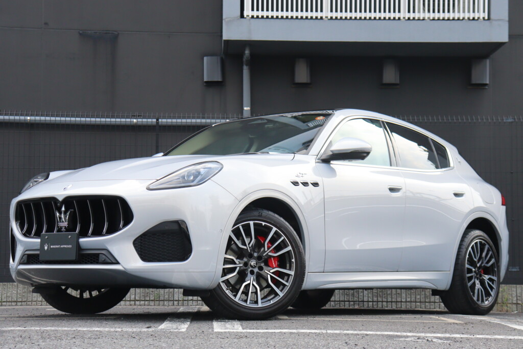 Maserati Grecale GT 右H　4349
