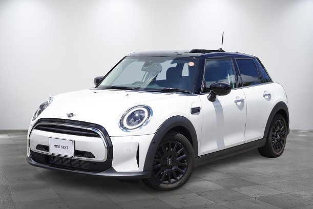 MINI　クーパーD 5ドア プレミアムプラスPKG DCT　701