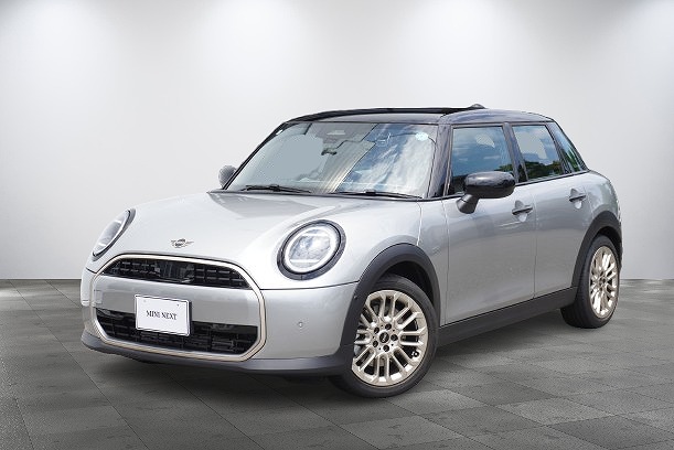 MINI　クーパーC 5ドア DCT　612
