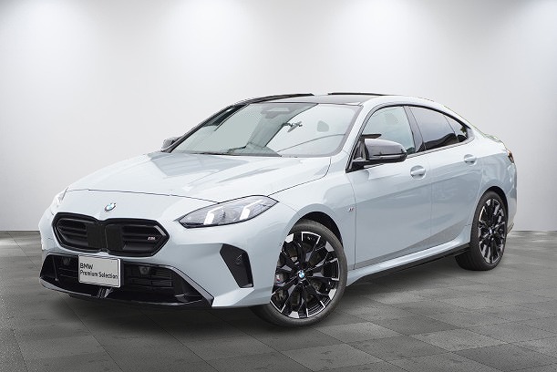 BMW　M235xドライブ グランクーペ 4WD　624