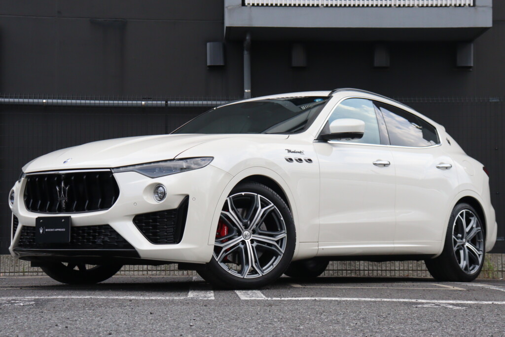 Maserati Levante Modena S 右H　2807