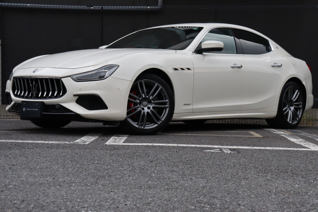 Maserati Ghibli S GranSport 右H　1707