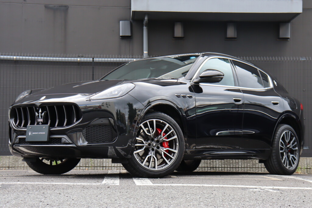 Maserati Grecale 右H　4348