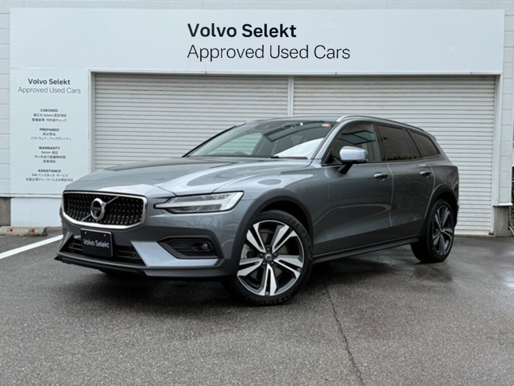 ボルボ　V60クロスカントリー　T5 AWD プロ 4WD（496）