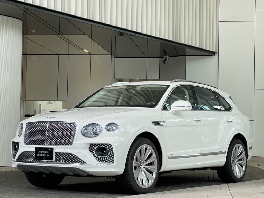 21MY Bentayga V8 Glacier White / 左ハンドル