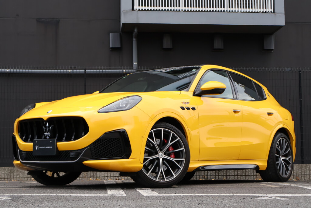 Maserati Grecale Trofeo 左H　4718