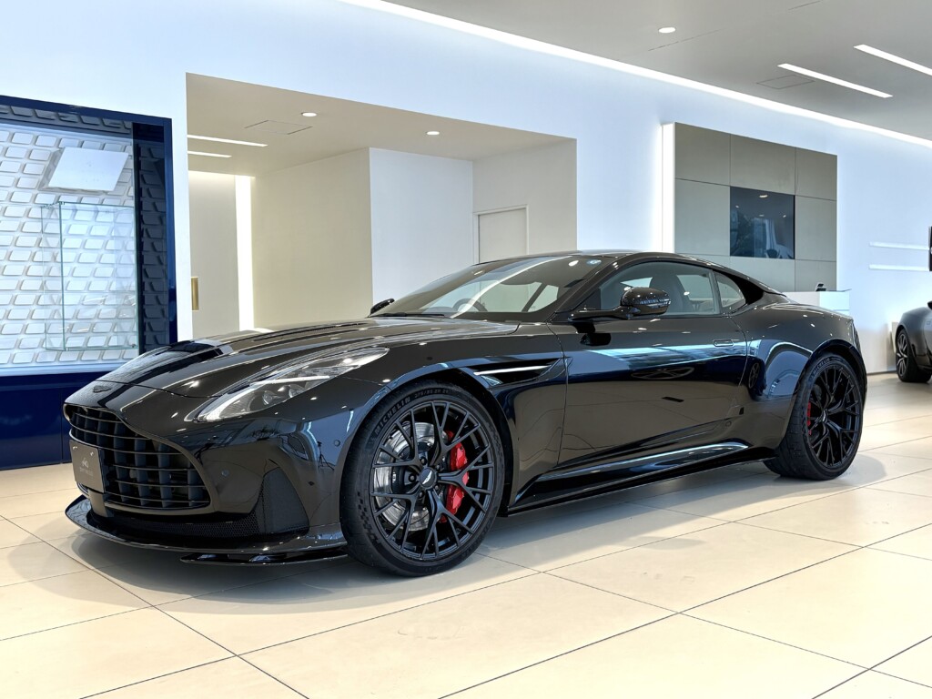 DB12 オニキスブラック 右H